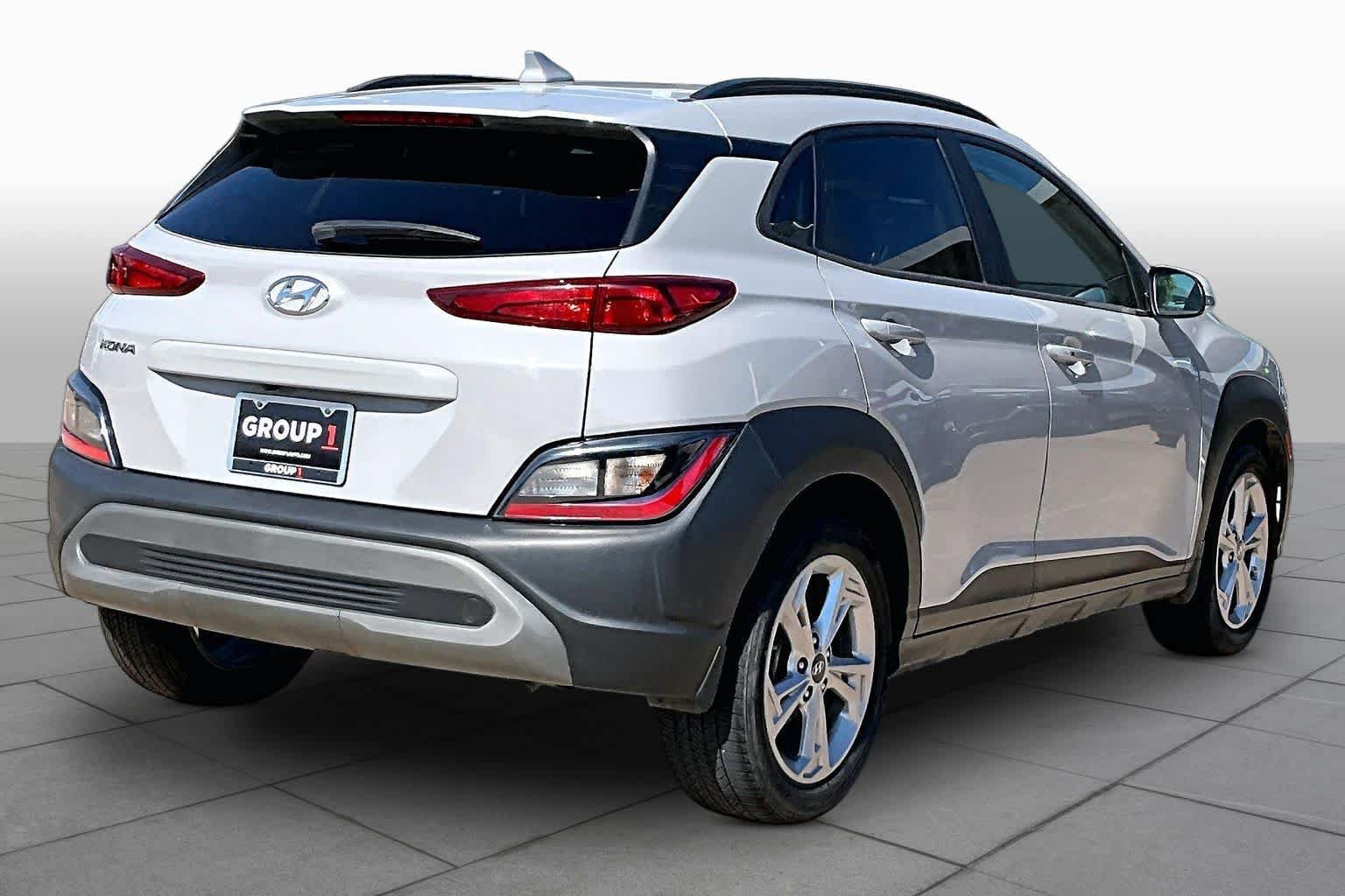 Used 2022 Hyundai Kona SEL FWD image 9