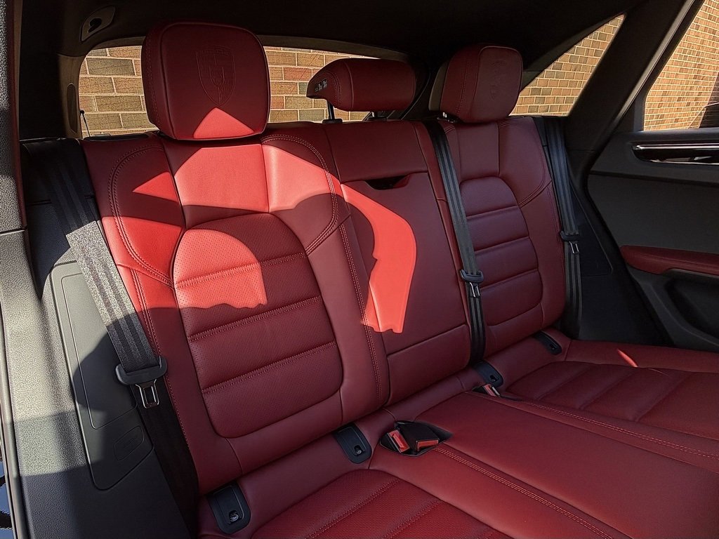New 2026 Porsche Macan S image 24