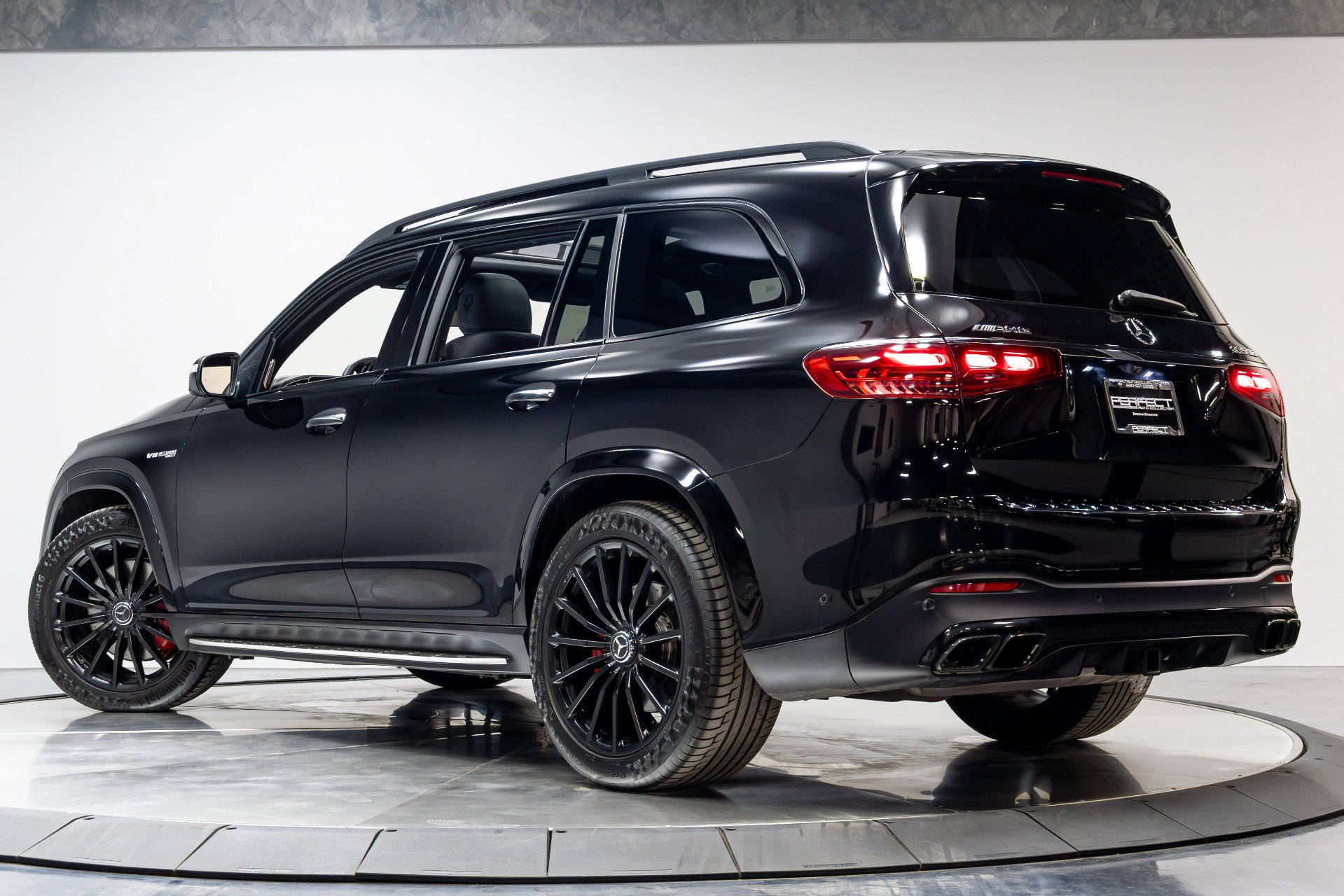Used 2024 Mercedes-Benz GLS 63 AMG 4MATIC image 54