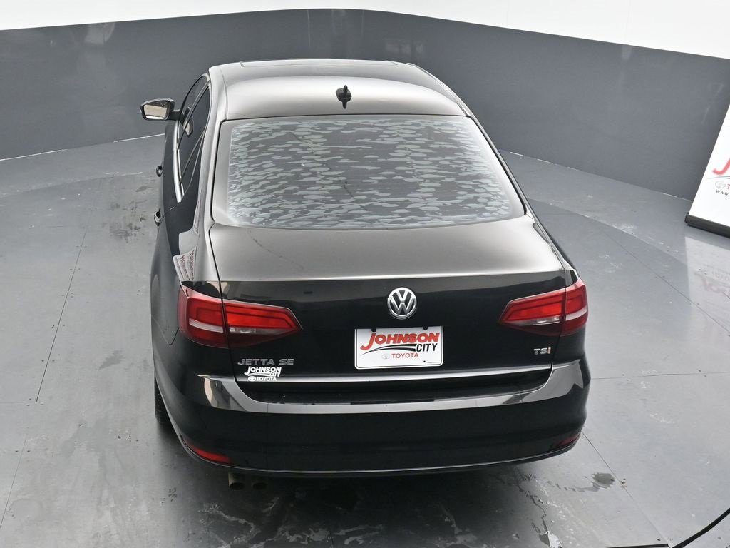 Used 2017 Volkswagen Jetta SE image 31