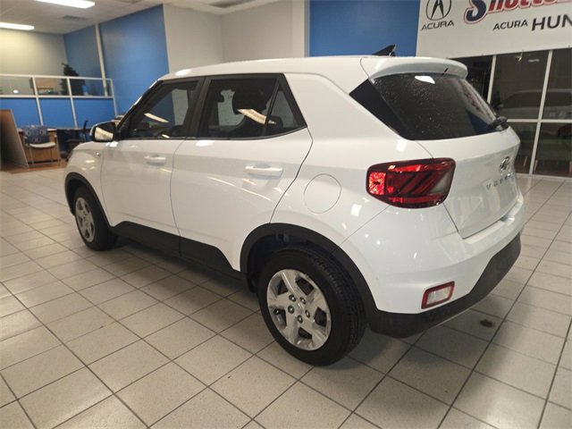 Used 2020 Hyundai Venue SE image 6