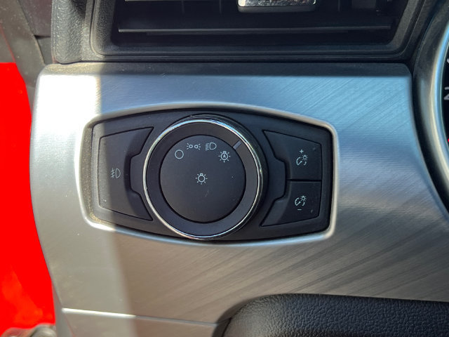 Used 2020 Ford Mustang Premium RWD image 27