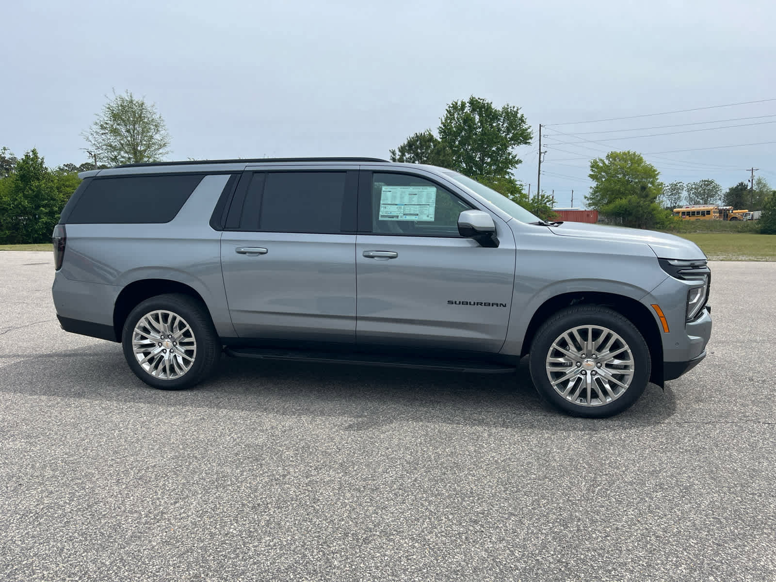 New 2026 Chevrolet Suburban RST image 7