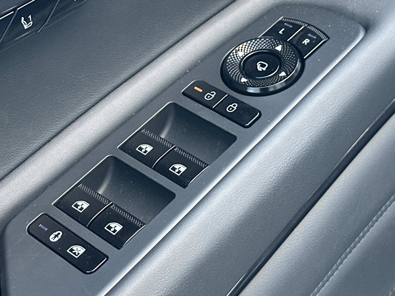 New 2026 Genesis GV80 3.5T Prestige AWD/4WD image 31