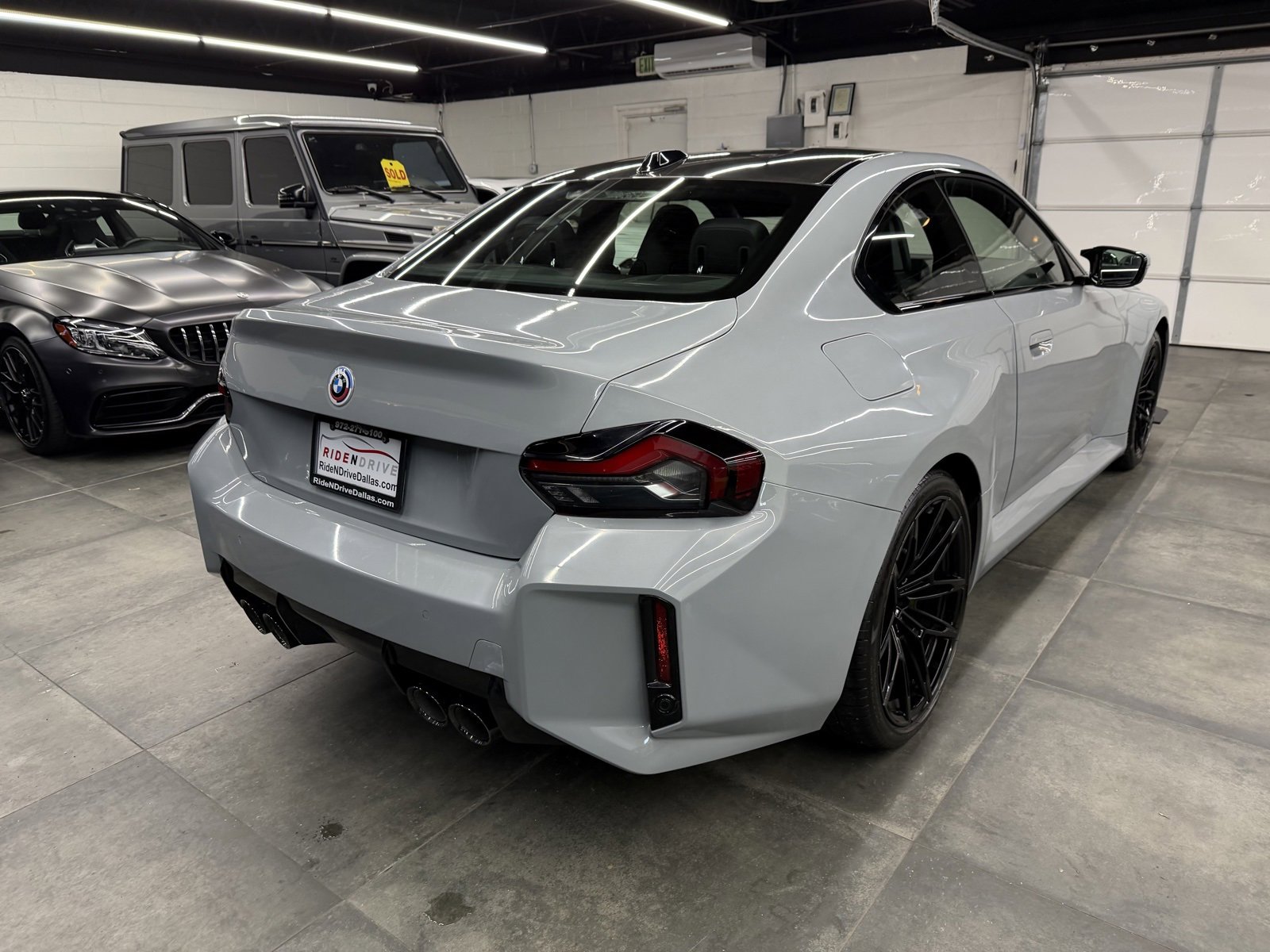 Used 2023 BMW M2 w/ Lighting Package image 7