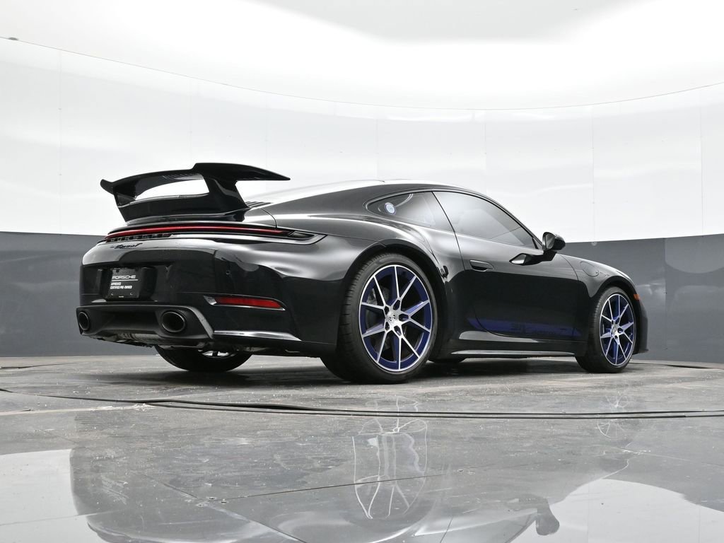 Used 2025 Porsche 911 Carrera T image 37