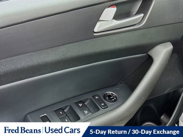 Used 2016 Hyundai Sonata Sport w/ Option Group 02 image 19