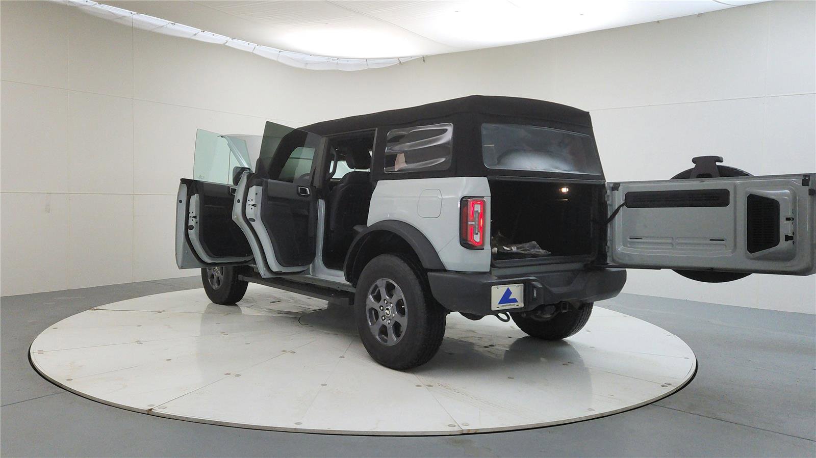 Used 2024 Ford Bronco Big Bend image 12
