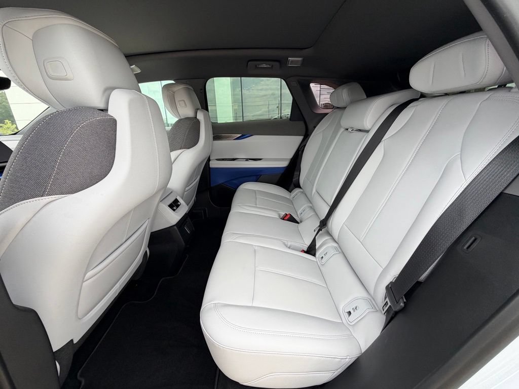 New 2026 Cadillac Optiq Luxury 1 AWD/4WD image 18