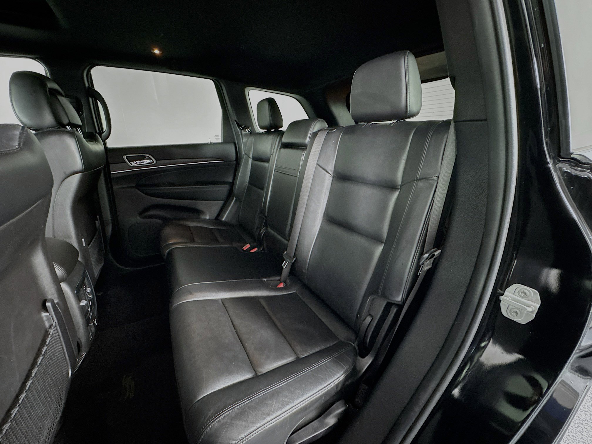 Used 2021 Jeep Grand Cherokee Limited image 25