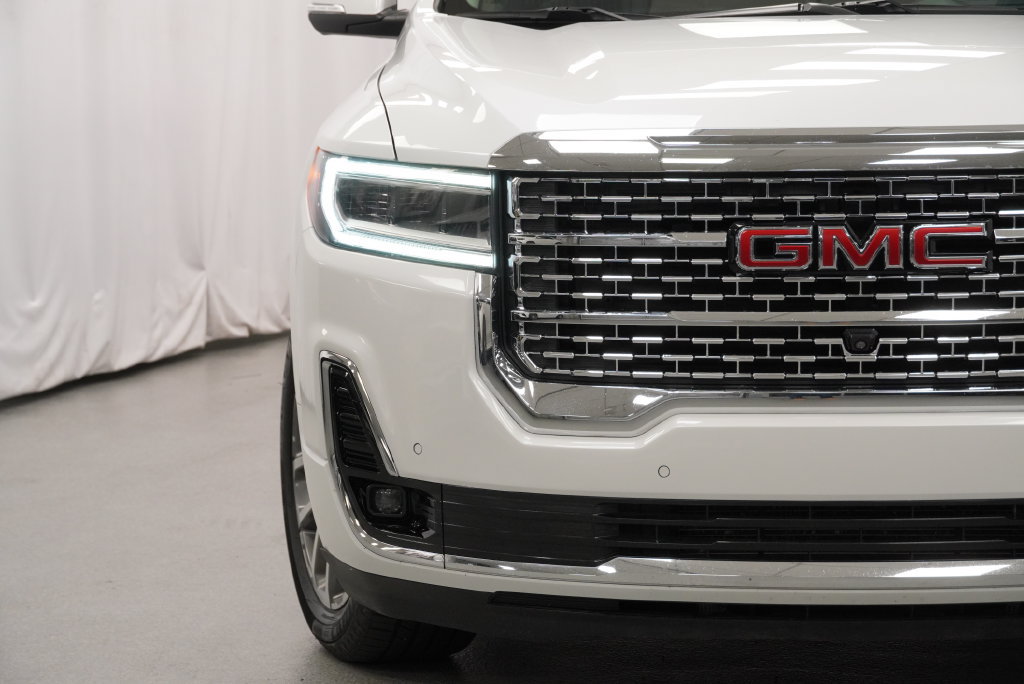 Certified 2023 GMC Acadia Denali w/ Denali Technology Package FWD image 39