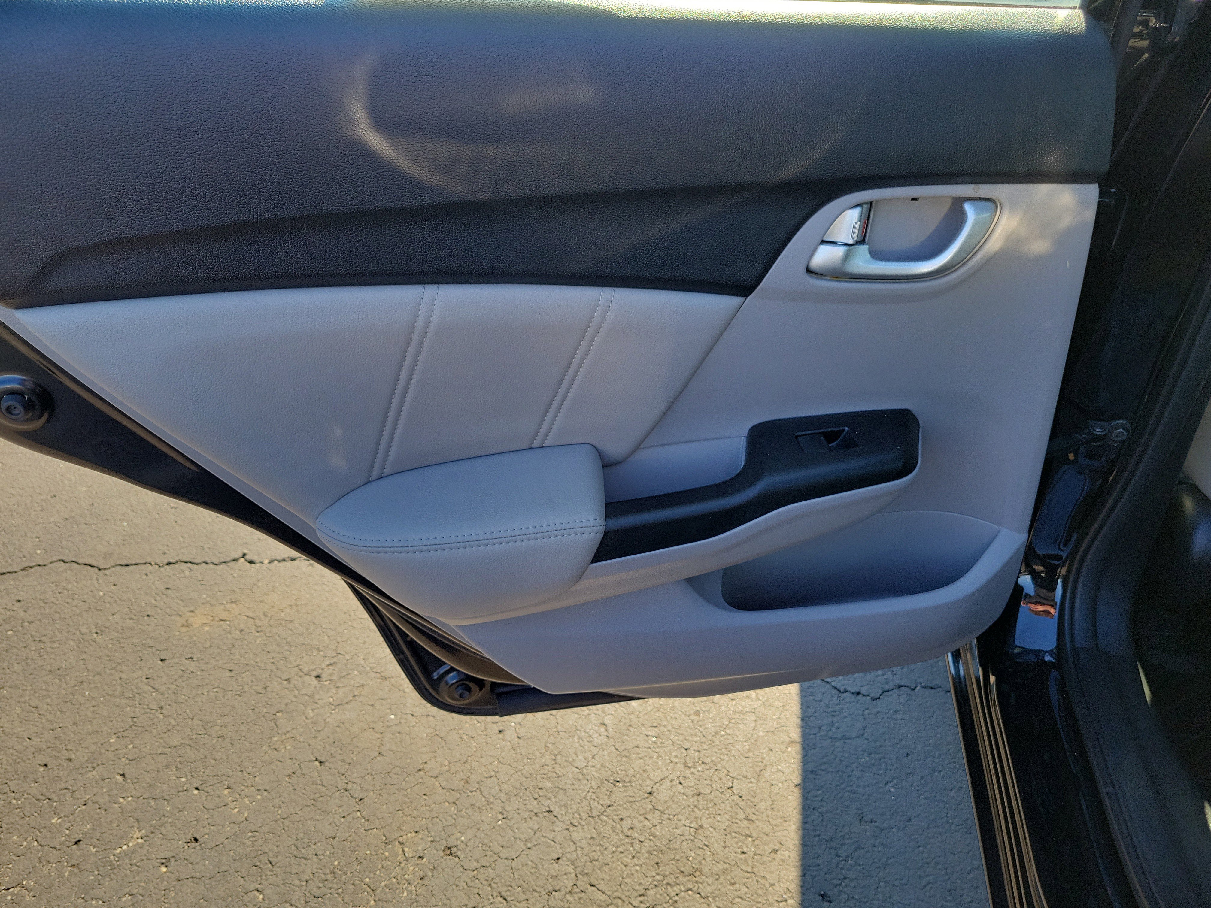 Used 2015 Honda Civic Hybrid Sedan image 14