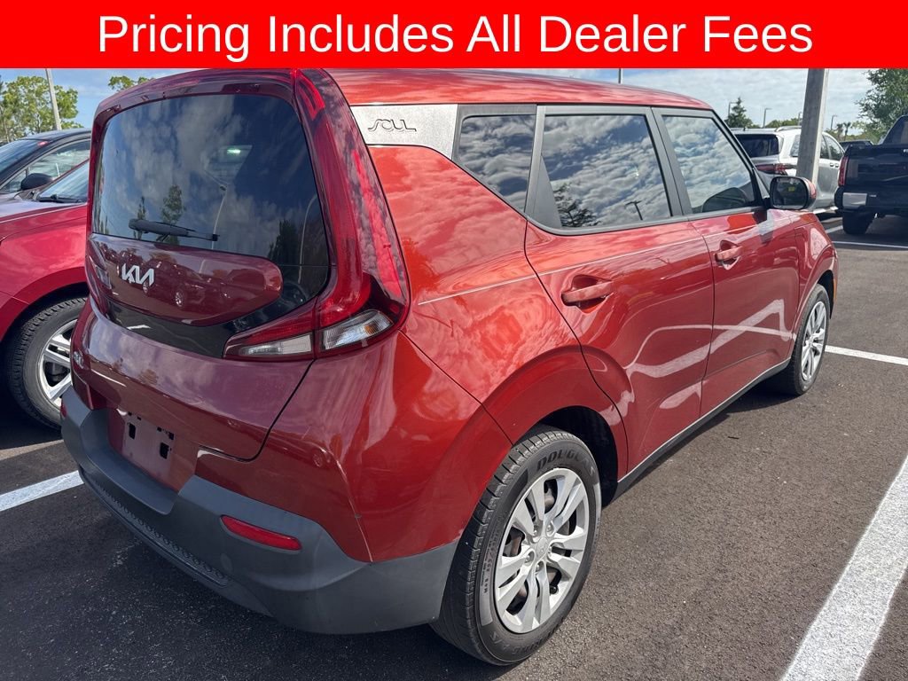 Used 2022 Kia Soul LX FWD image 4