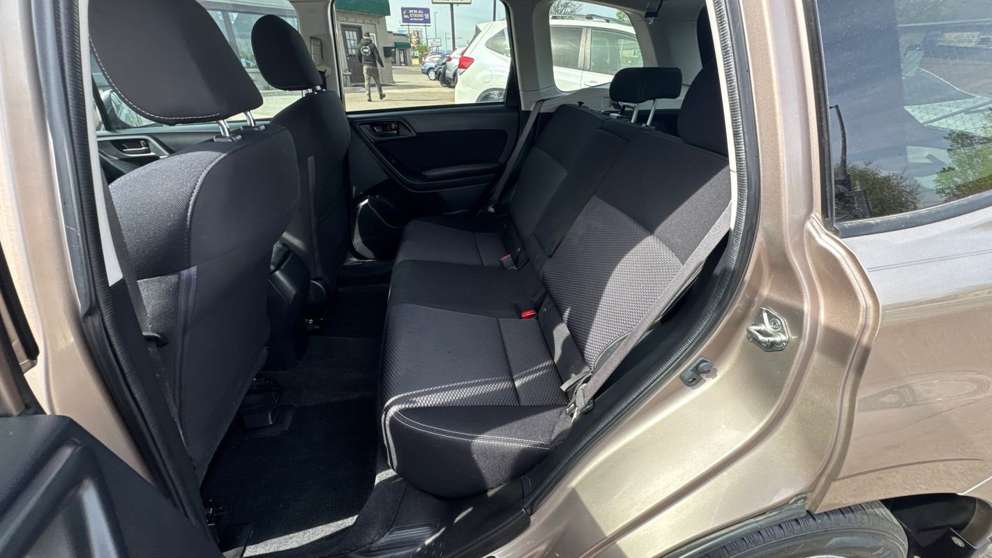 Used 2016 Subaru Forester 2.5i Premium image 20