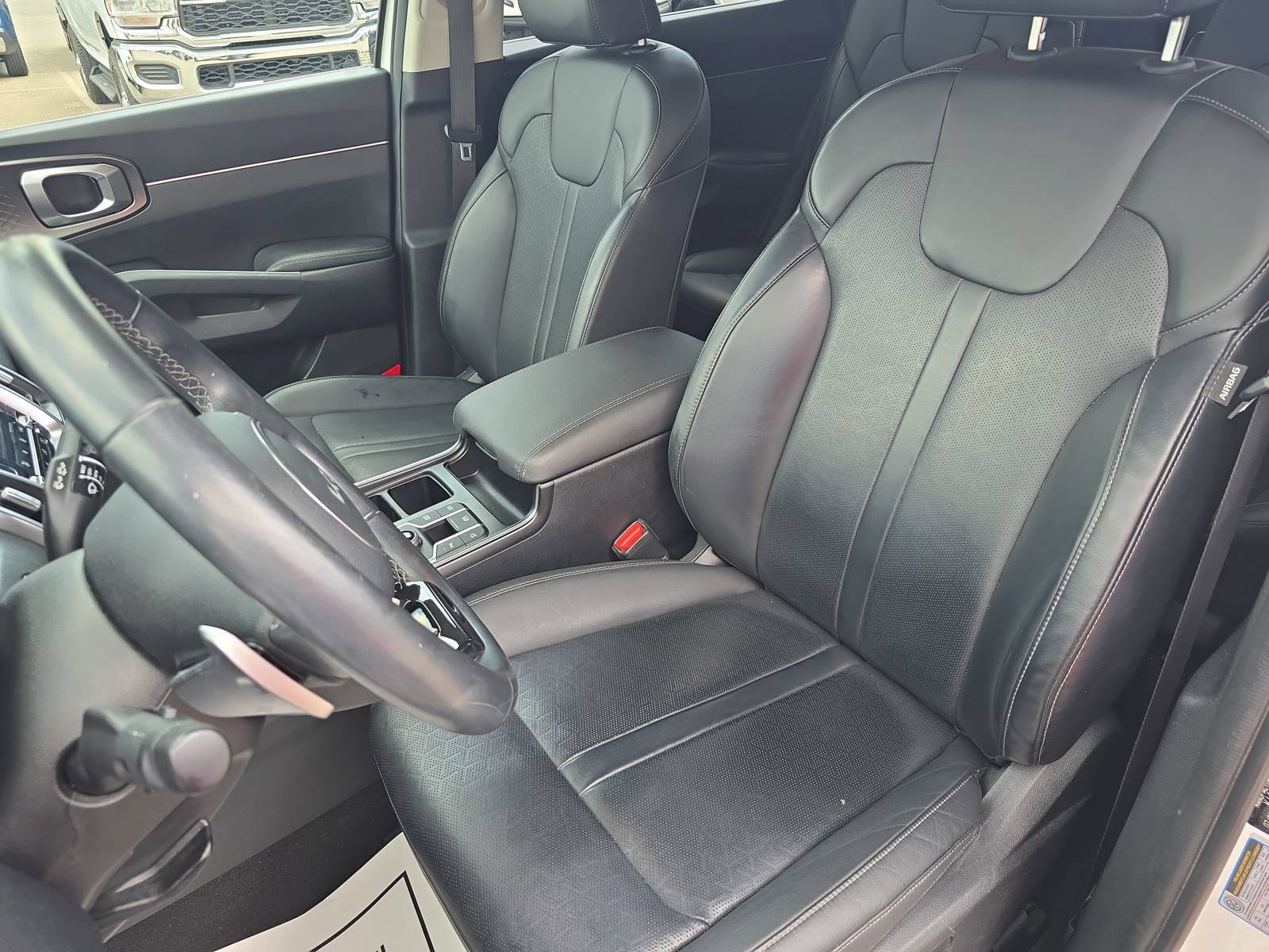 Used 2022 Kia Sorento EX FWD image 17