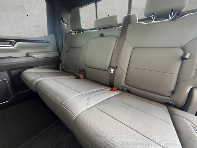 Used 2023 GMC Sierra 1500 SLT AWD/4WD image 28