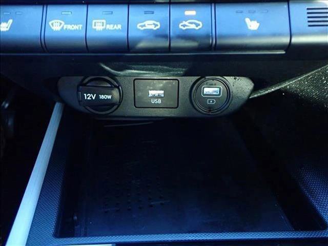 Used 2023 Hyundai Elantra Limited image 21