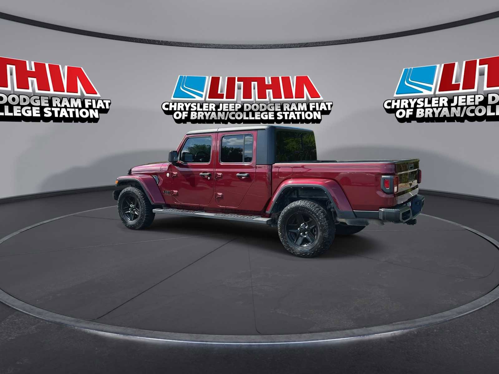 Used 2021 Jeep Gladiator Sport image 6