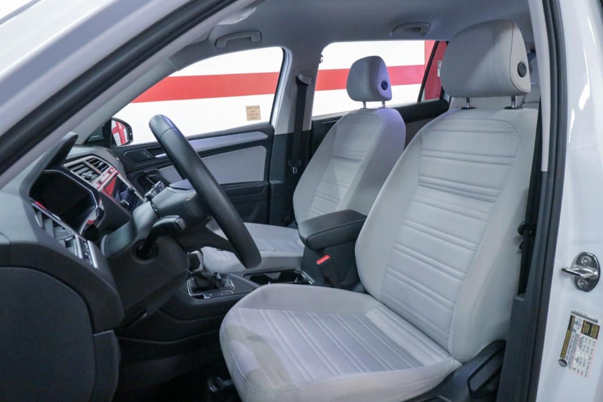Used 2024 Volkswagen Tiguan S w/ MDO Package, Three-Row FWD image 10