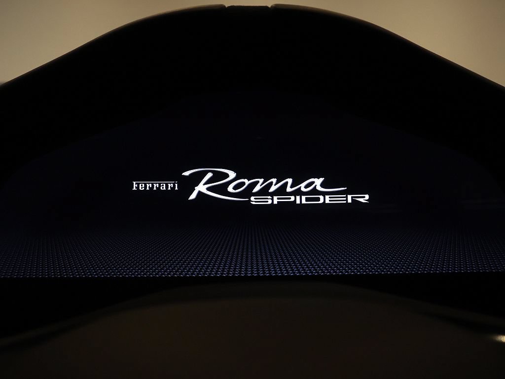 Certified 2025 Ferrari Roma Spider RWD image 32