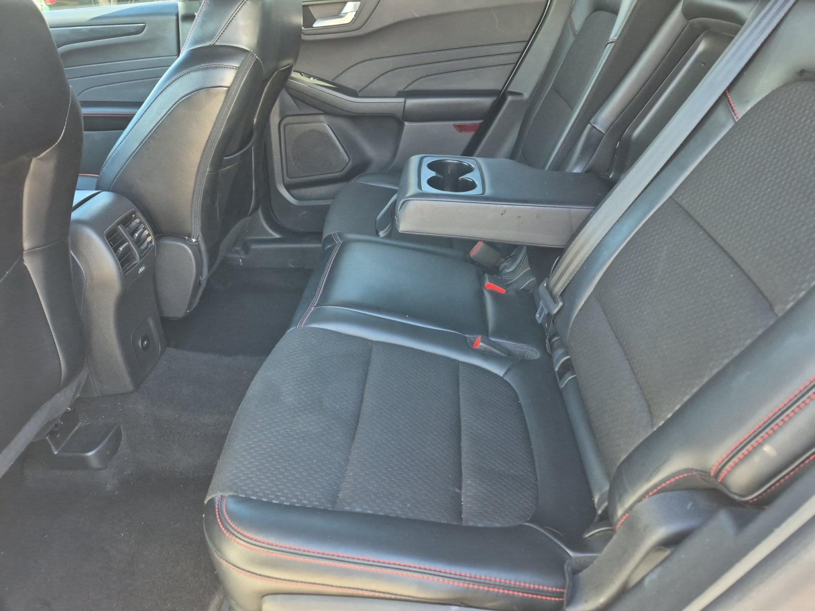 Used 2025 Ford Escape ST-Line Select AWD/4WD image 20