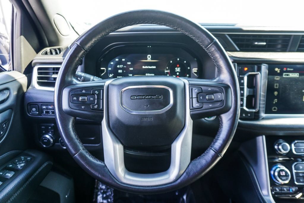 Used 2023 GMC Yukon Denali AWD/4WD image 15