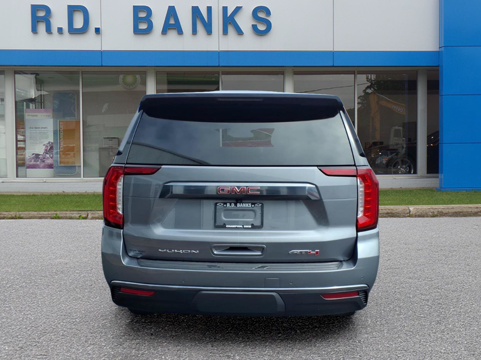 Certified 2022 GMC Yukon XL AT4 w/ Max Trailering Package AWD/4WD image 4