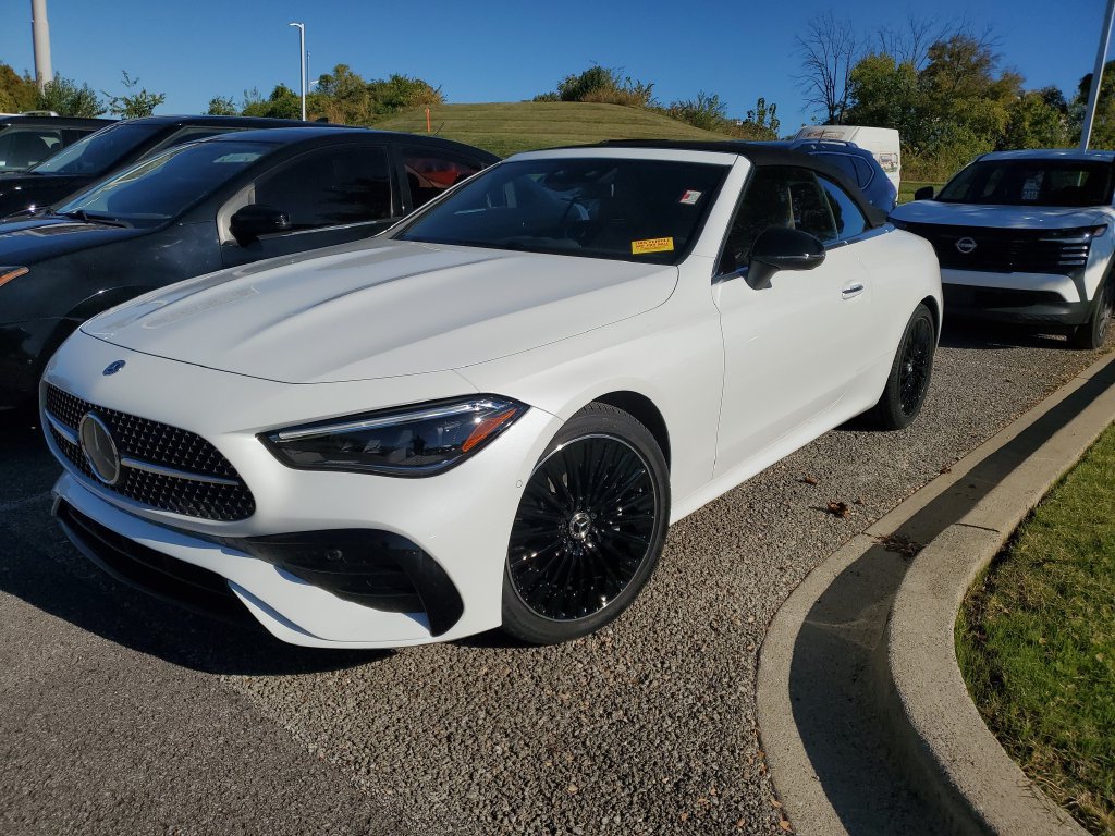 Used 2024 Mercedes-Benz CLE 300 4MATIC Cabriolet image 7