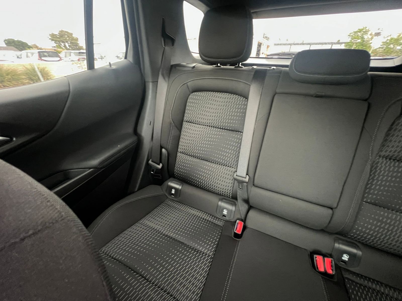 Used 2025 Chevrolet Equinox LT image 39