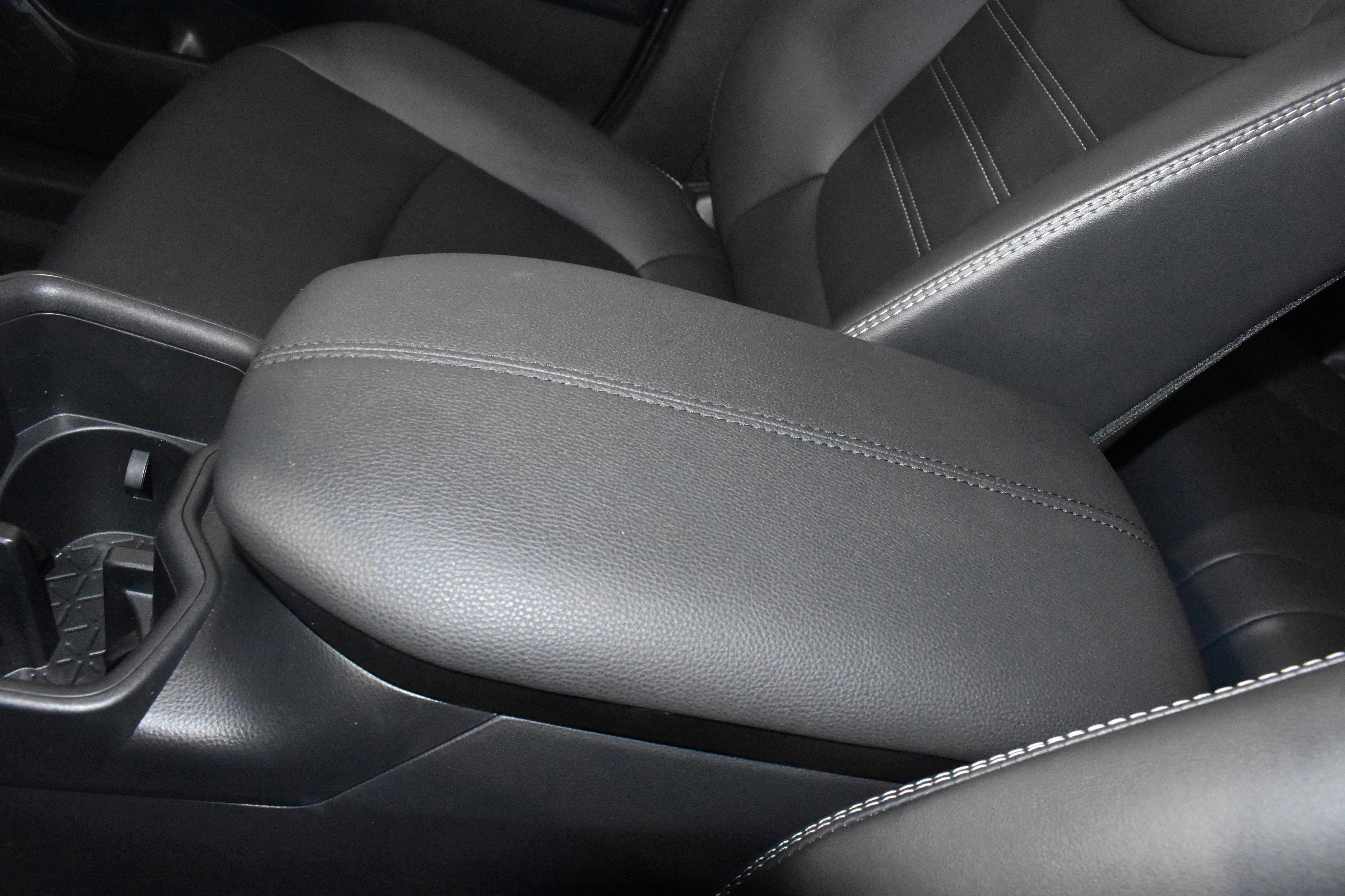 Used 2025 Toyota RAV4 XLE Premium FWD image 20