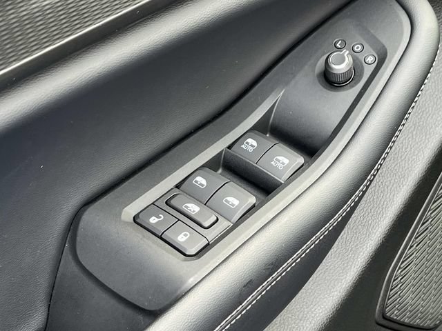 Used 2025 Jeep Grand Cherokee Laredo X AWD/4WD image 27