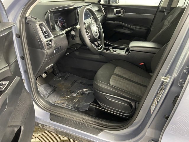Used 2021 Kia Sorento LX image 18