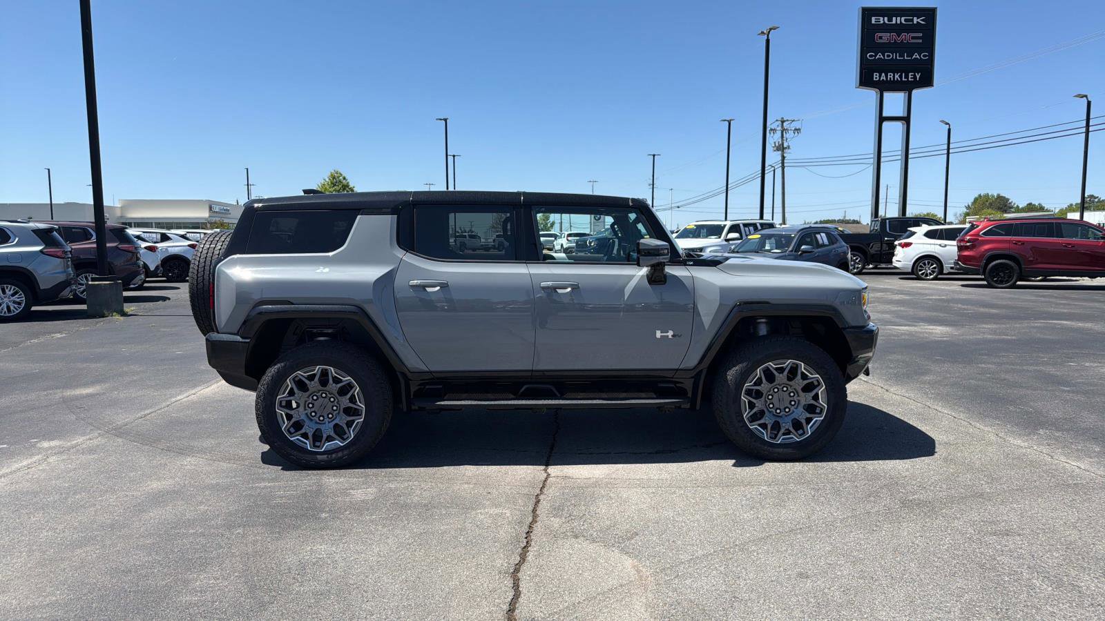 New 2025 GMC Hummer EV 3X image 8