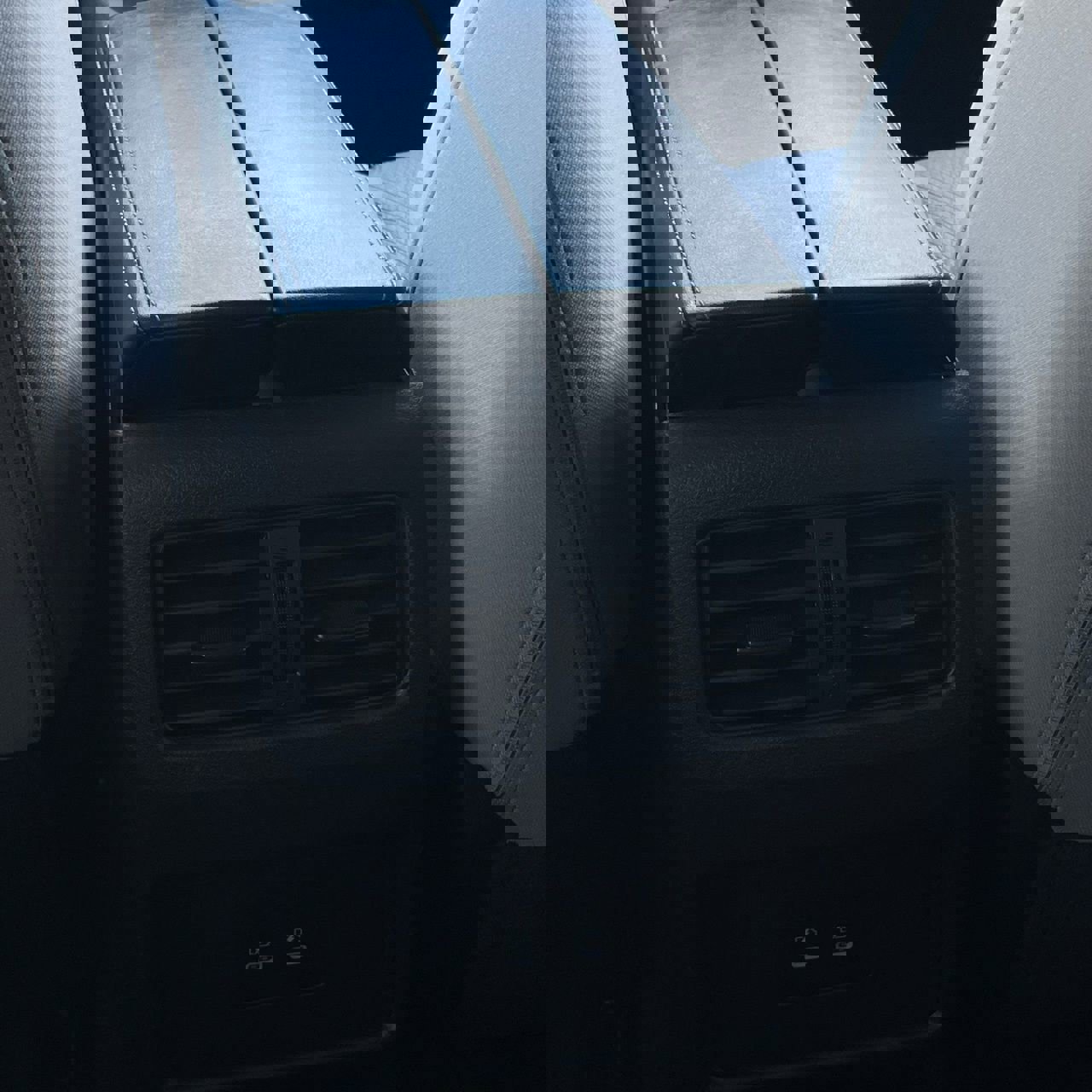 Used 2025 Nissan Rogue SV image 24