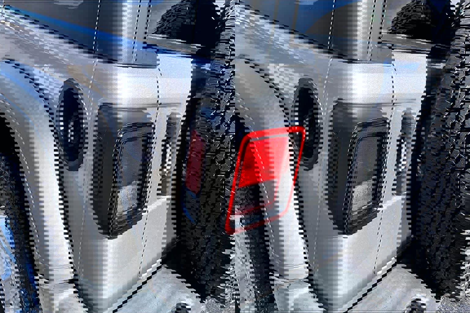 Used 2021 Jeep Wrangler Unlimited Sport image 29