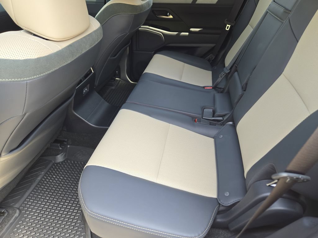 Used 2024 Lexus GX 550 AWD/4WD image 29