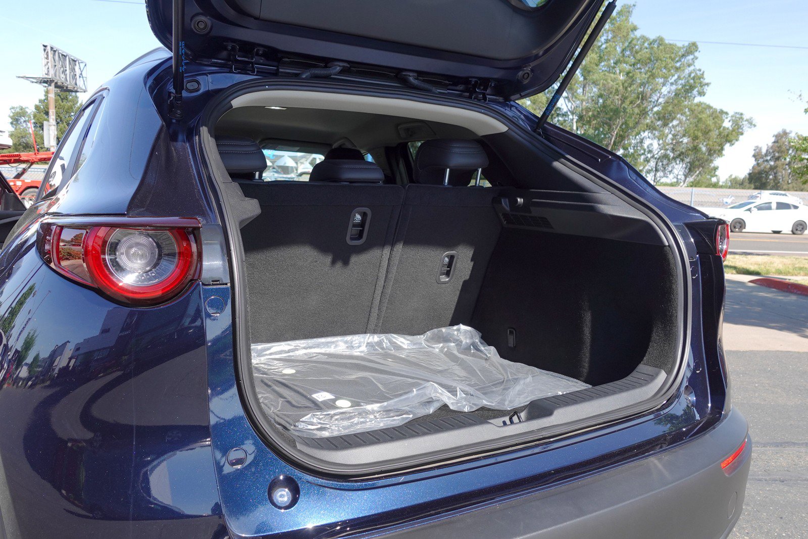 Used 2023 MAZDA CX-30 AWD 2.5 S w/ Preferred Package image 24