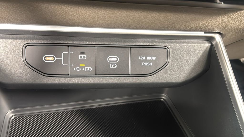 New 2026 Kia Carnival FWD image 28