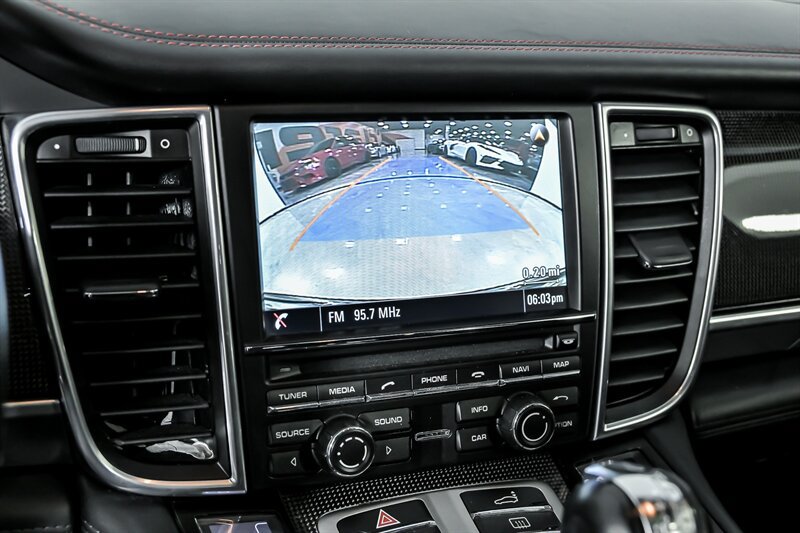 Used 2015 Porsche Panamera GTS AWD/4WD image 29
