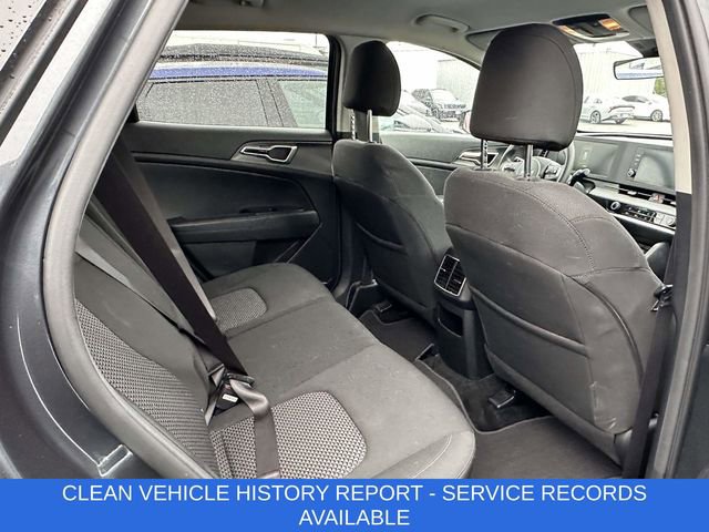 Used 2023 Kia Sportage LX image 3