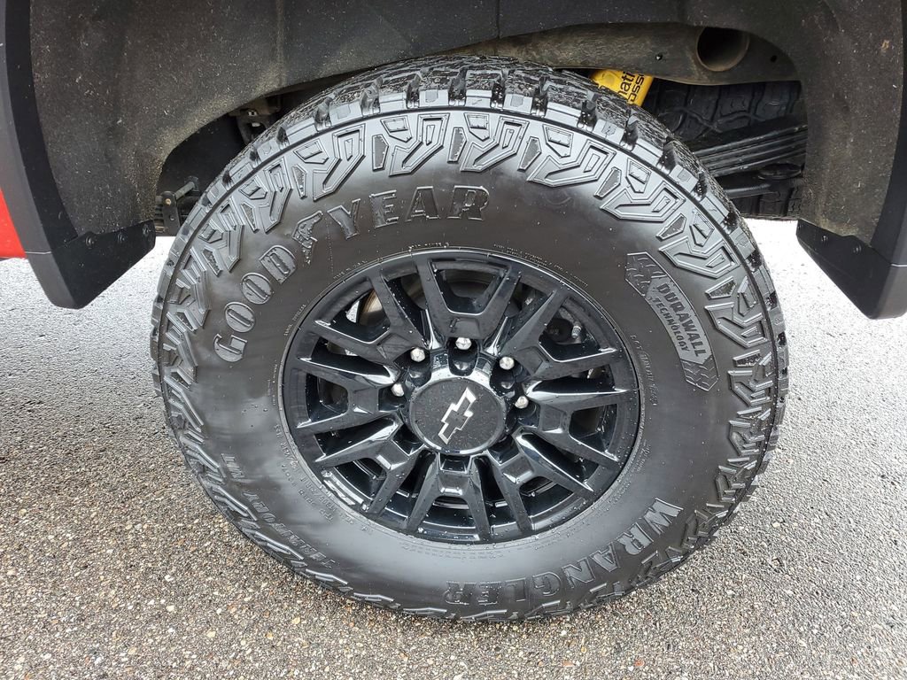 Used 2026 Chevrolet Silverado 2500 ZR2 image 32