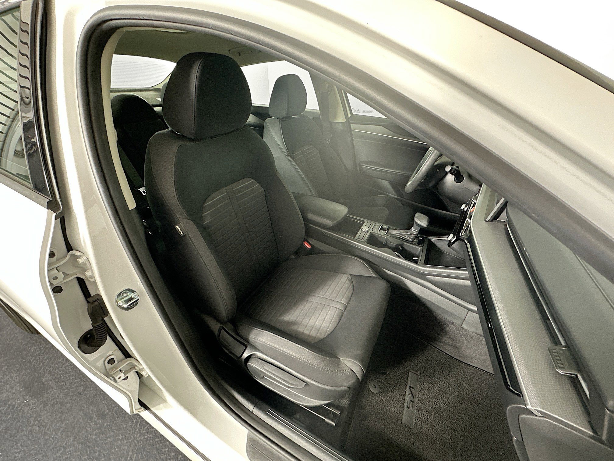 Used 2025 Kia K5 LXS image 31