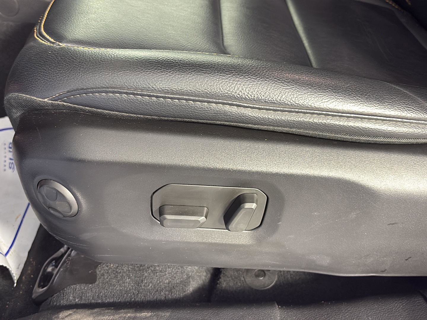 Used 2024 Jeep Wrangler Sahara w/ Technology Group image 26