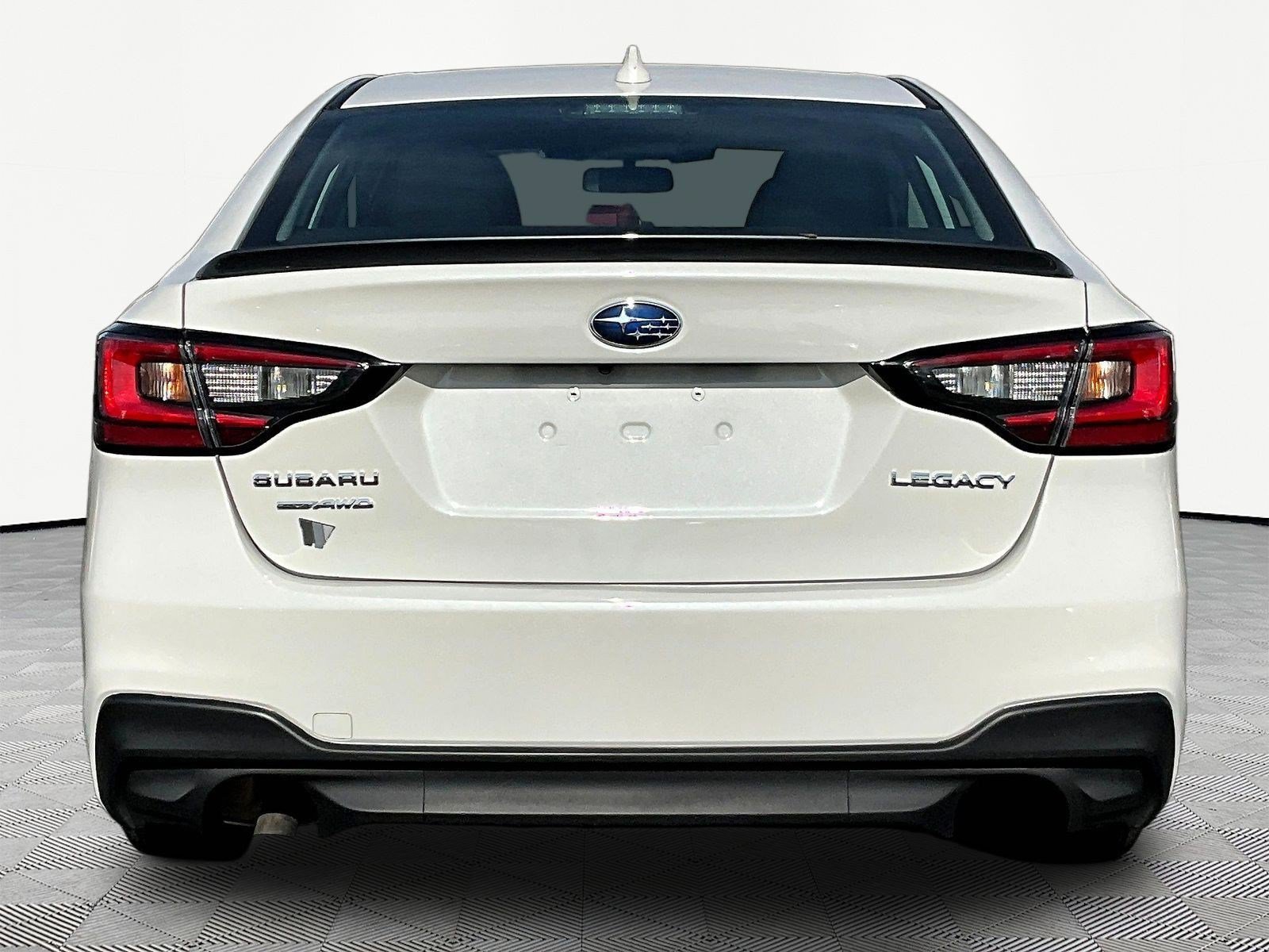 Used 2025 Subaru Legacy Premium AWD/4WD image 5