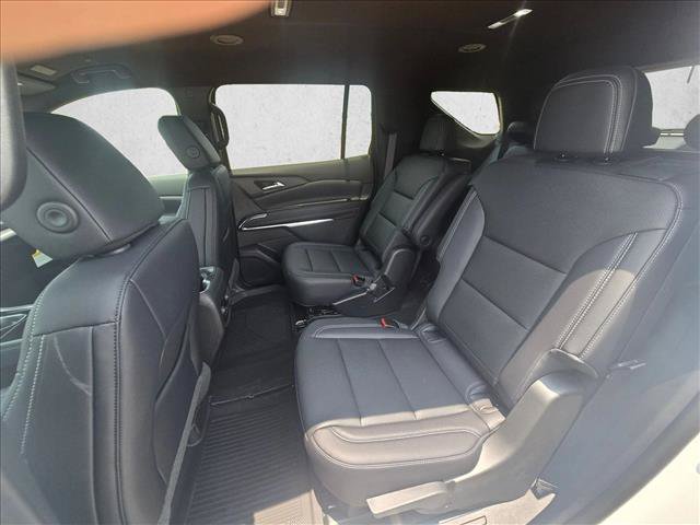 New 2026 Chevrolet Traverse LT w/ Midnight/Sport Edition FWD image 16