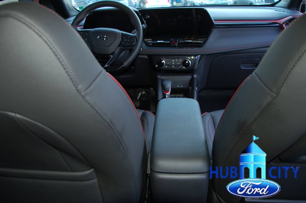 Used 2026 Chevrolet TrailBlazer RS FWD image 21