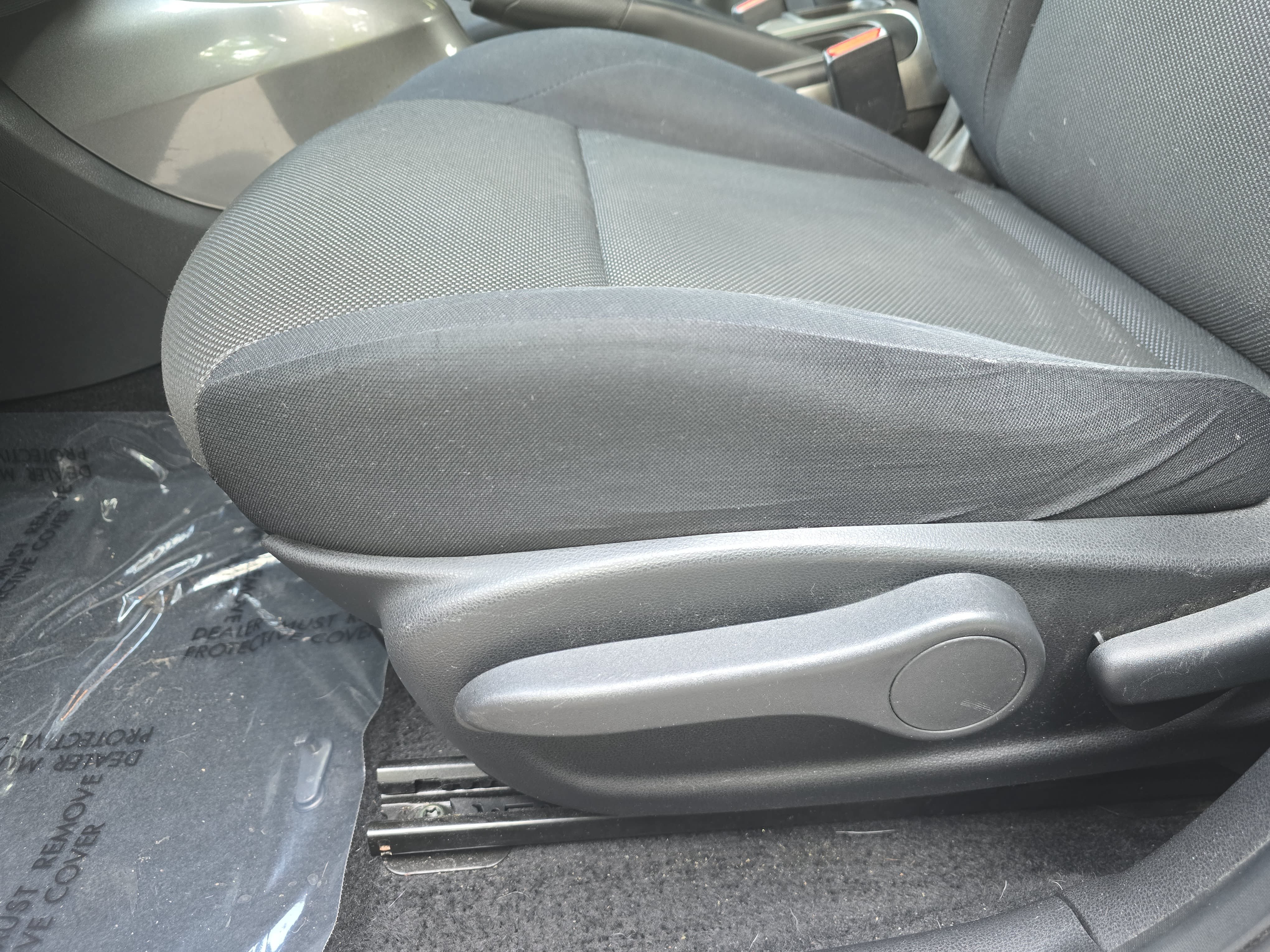 Used 2014 Nissan Juke S FWD image 28