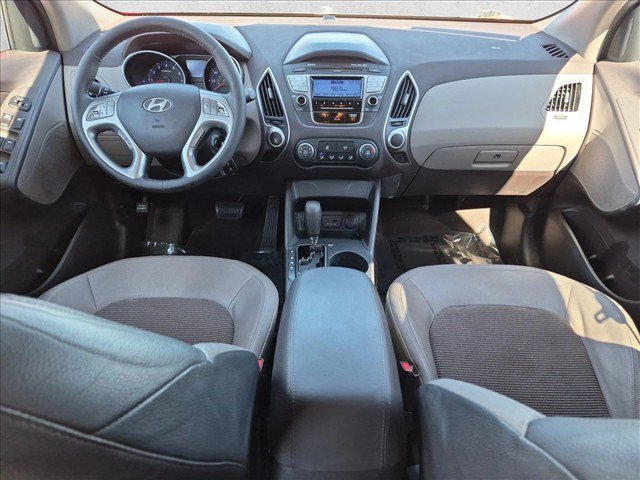 Used 2011 Hyundai Tucson GLS FWD image 18