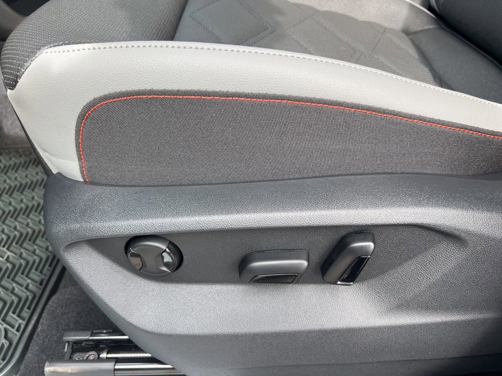 New 2026 Volkswagen Atlas Peak Edition image 19