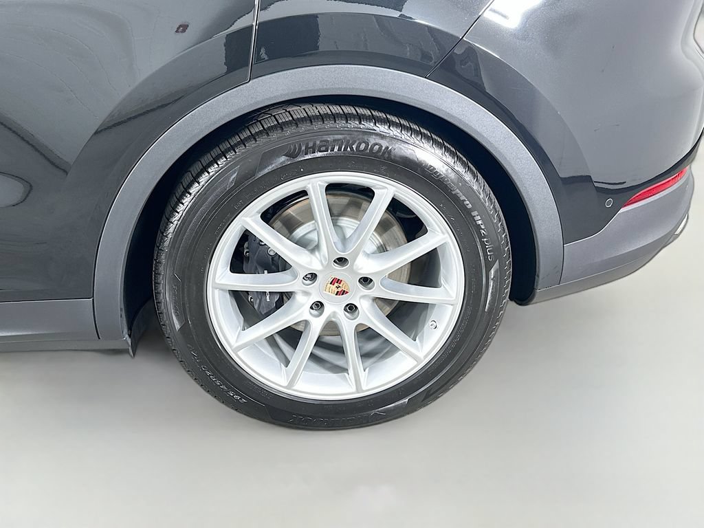 New 2026 Porsche Cayenne AWD/4WD image 33